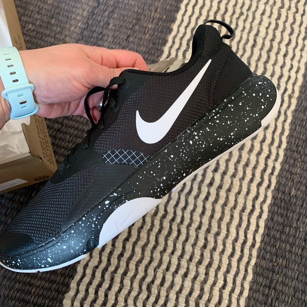 Mens Nike City Rep Shoes size 11. New only tried on, never worn.